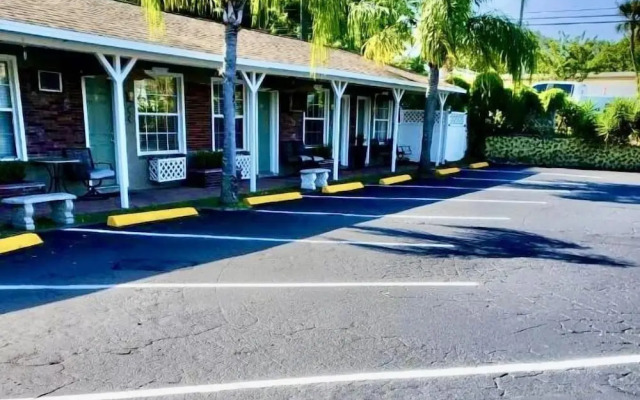 Shamrock Cove Inn