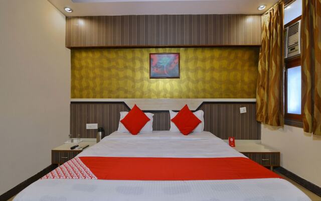 OYO 13346 Hotel A R Ganpati Plaza