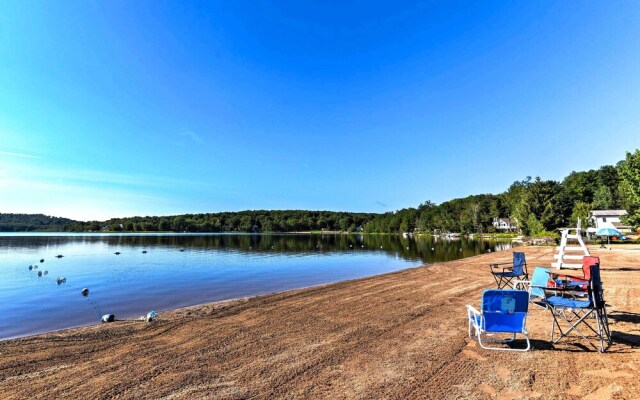 Walk to Beach: Family-friendly Arrowhead Lake Home