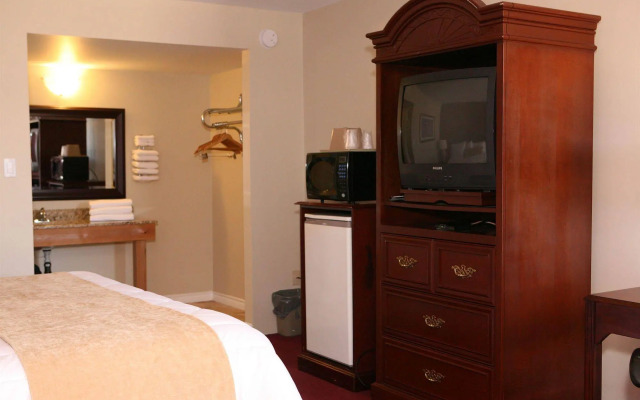 Saxony Motel
