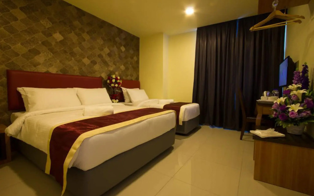 Prince 33 Hotel