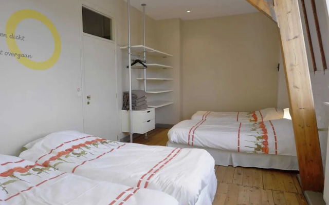 Oud Schooltje De Linde for Twenty Person