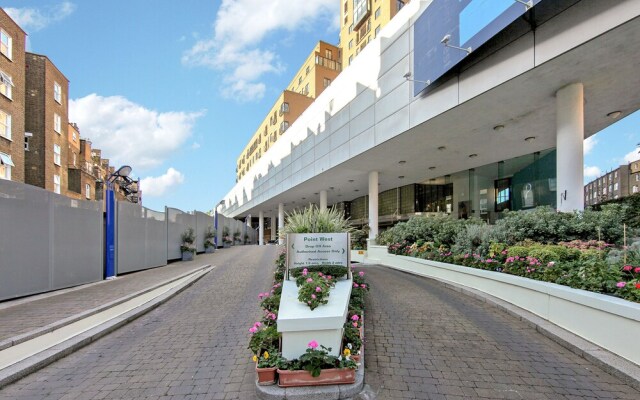 Cosy Point West Cromwell Road Apartment - SRG