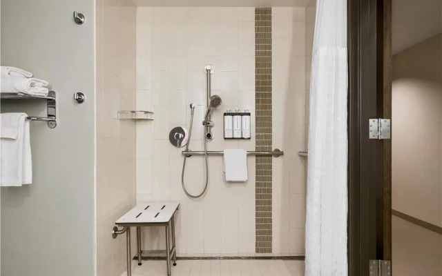 Hyatt Place Keystone / Dillon