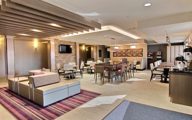 Holiday Inn Express Fargo-West Acres by IHG