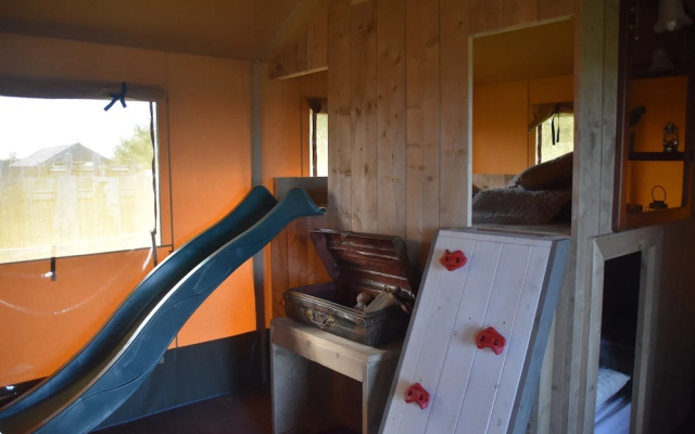 Kidz Lodge in Zon Zee Strand With Play Area