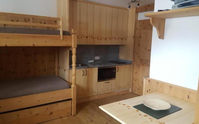 Relaxing confortable studio, heated garage, skiroom