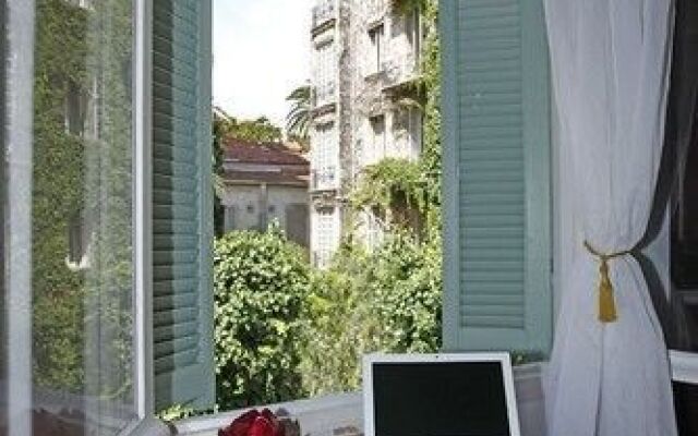 MyNice Vacances - White