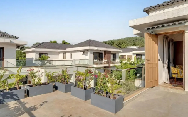 Inaari - 5BR w Private Pool 5km to Anjuna Beach
