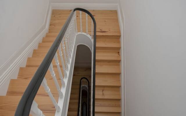 Liiiving - Mezzanine Downtown Balcony