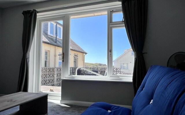 Sea View Hotel - Sandpebbles