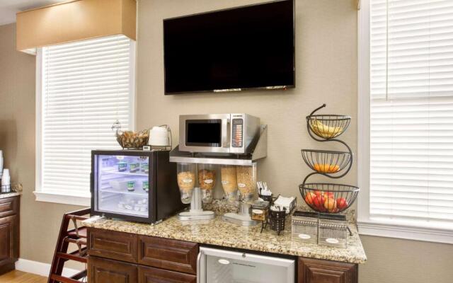 Clarion Pointe Morrow - Atlanta South