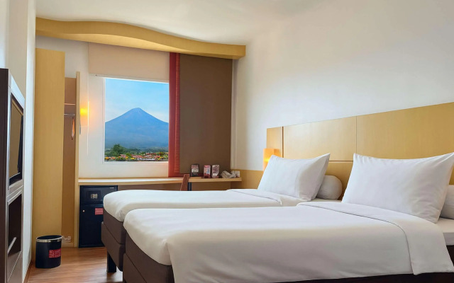 Ibis Bandung Pasteur