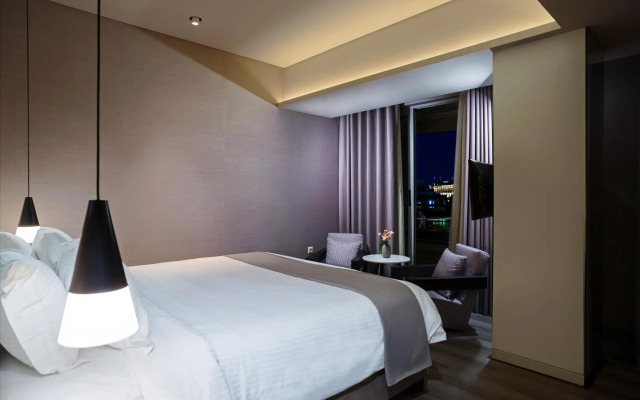 Lozenge Hotel