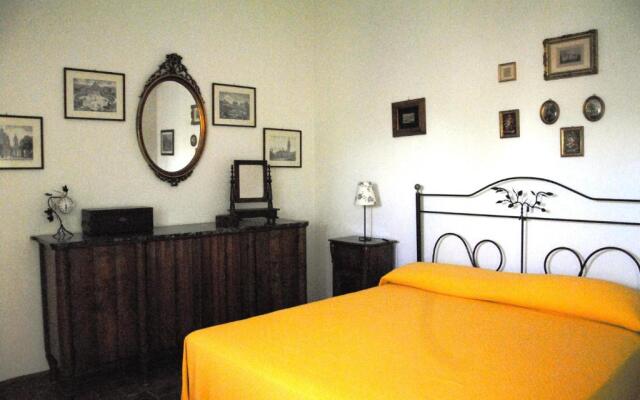 La Casa Degli Elfi