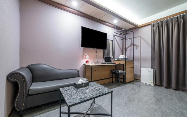 SKYHOTEL