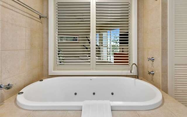 Salt - 2brm apartment with Spa bath and Ocean Views