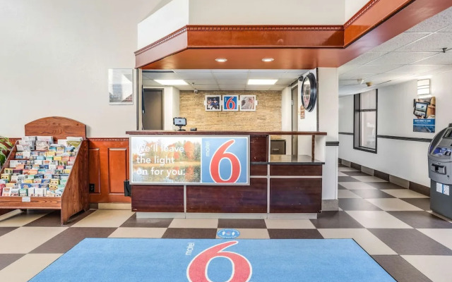 Comfort Inn (Levittown)
