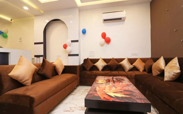 Hotel The Karlo Kastle By OYO Rooms