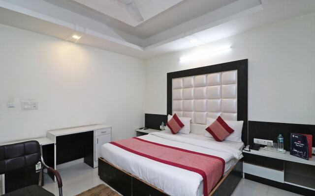 OYO 8971 Woodstay Inn Sector 45