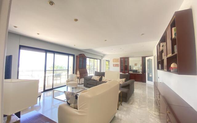 TH142 Villa Vista Alegre
