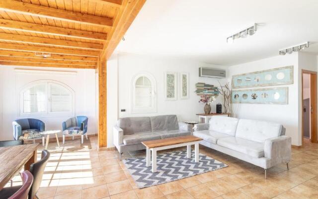 Flatguest Pajara + 2 terraces + 9 PAX + Sea view