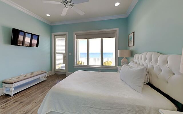 Boerboel's Beach Bungalow