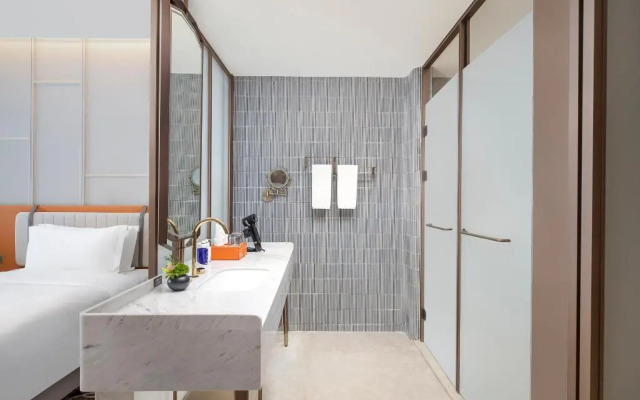 voco Chongqing Chaotianmen by IHG