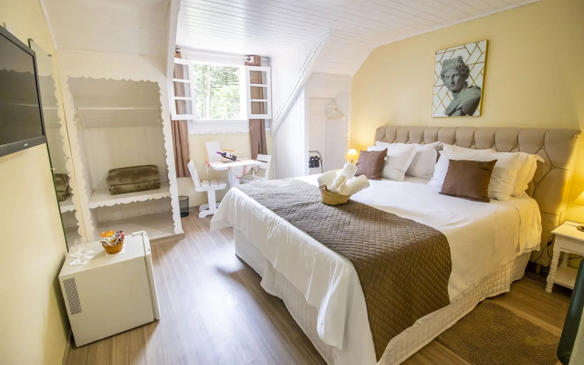 Green Village Hotel