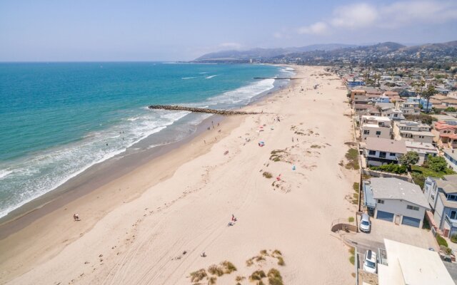 2925 Pierpont Blvd Home