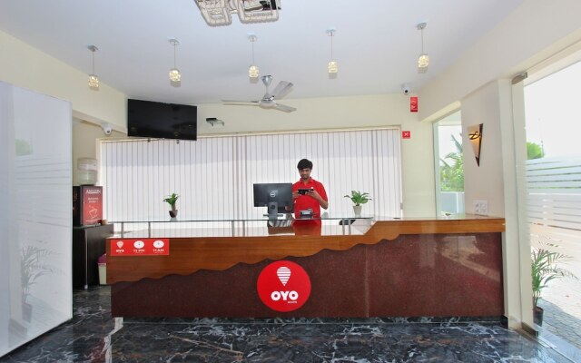 Oyo 4429 Vee Suites