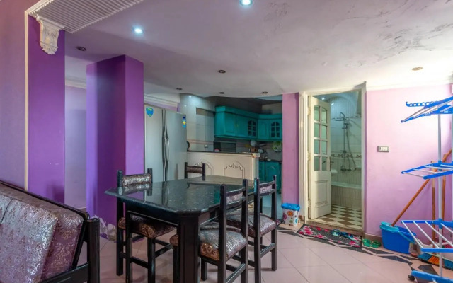 شقة فندقية مكيفة علي البحر مباشرة اغتنم الفرصة