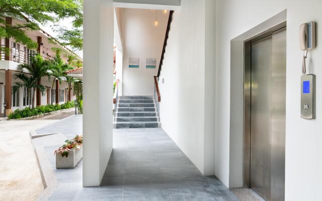Talay Hotel & Villa