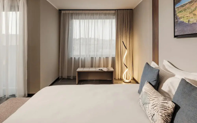 Isabella Suites
