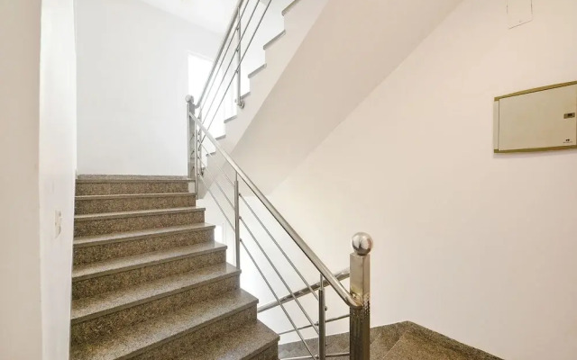 Fabhotel Silver Oak Bnb