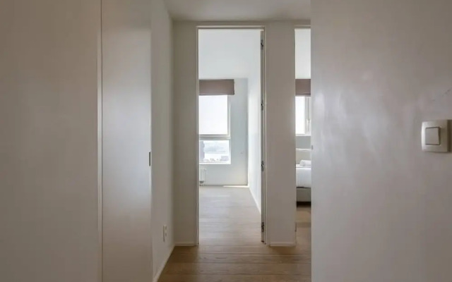 Modern Antwerp Apartment With City Views 2 Bedrooms