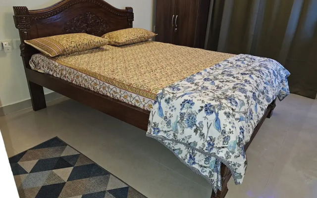 Casa De Abhishek - Breezy 2 BHK
