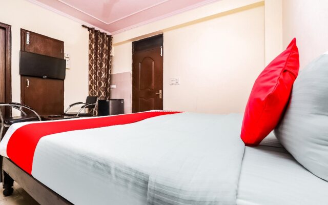 Charanpahari Hotel by OYO Rooms