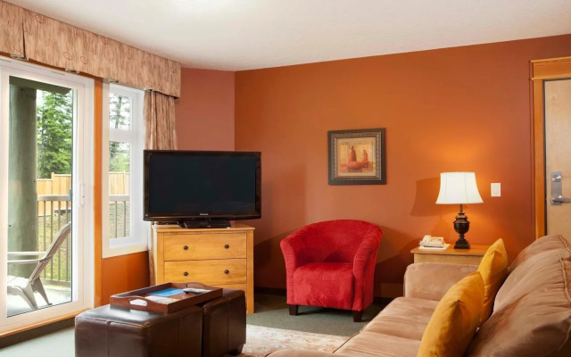 Windtower Lodge & Suites