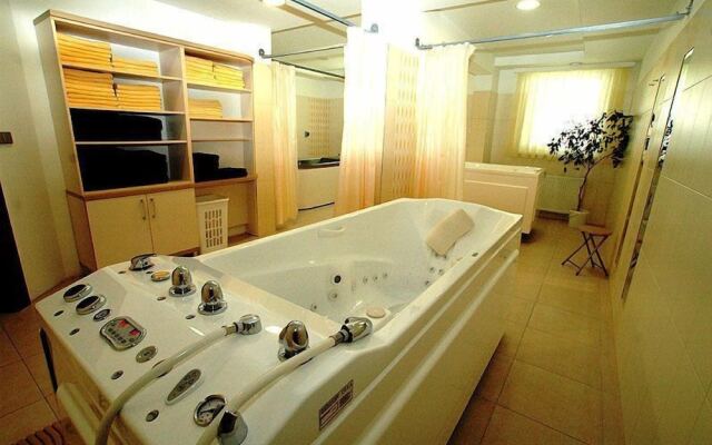 Hotel Komorni Hurka