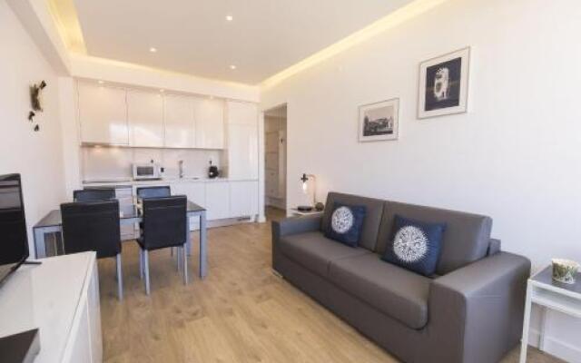 LovelyStay - Light & Comfy Flat