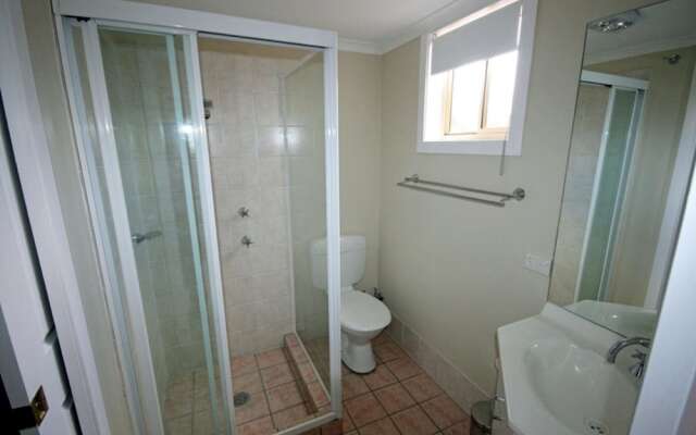 Beloka 9 - Overlooking Lake Jindabyne