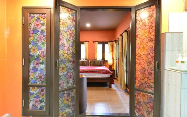 Baan Nai Soi Homestay