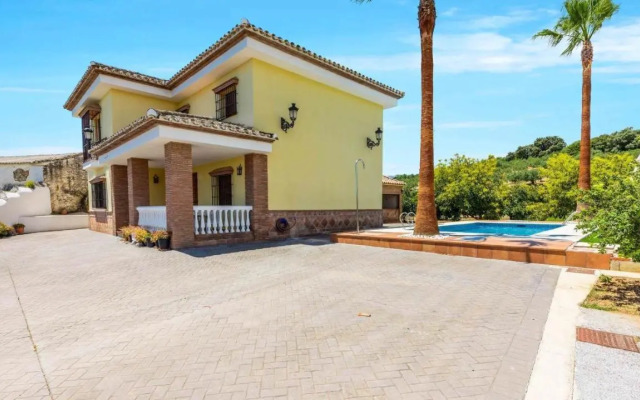 Casa Huerta Alejo Alozaina by Ruralidays