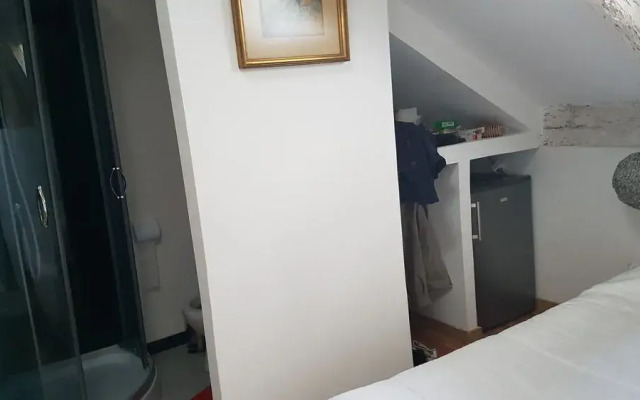 Season's Hostel & Guest House