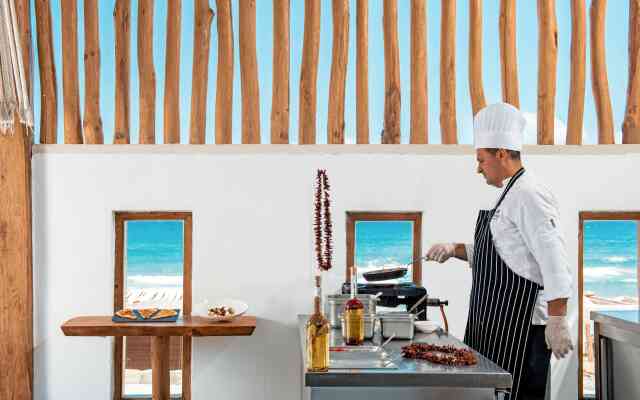 Mitsis Rinela Beach Hotel