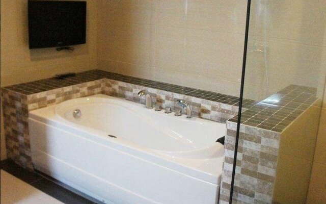 Dongtai Hotel