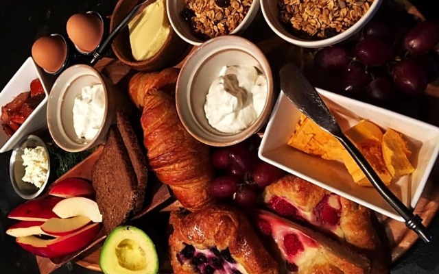 A Suite Retreat - Beyond Bed & Breakfast