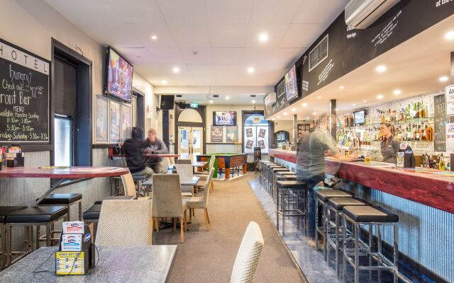 Nightcap at Federal Hotel Mt Gambier