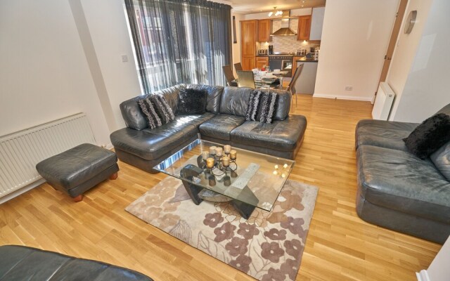 Edinburgh Pearl Apartments Lochrin Place